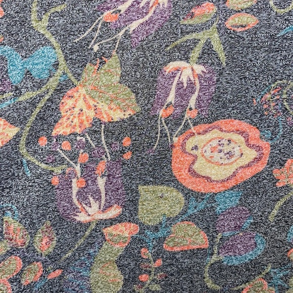 Lularoe Classic T top size Small - Picture 3 of 4